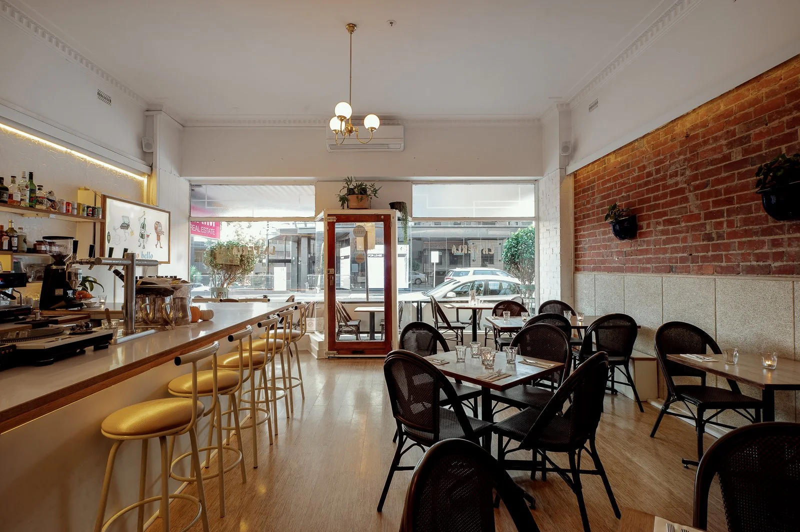 La Perla Italian restaurant interior and wood-fired pizza 1